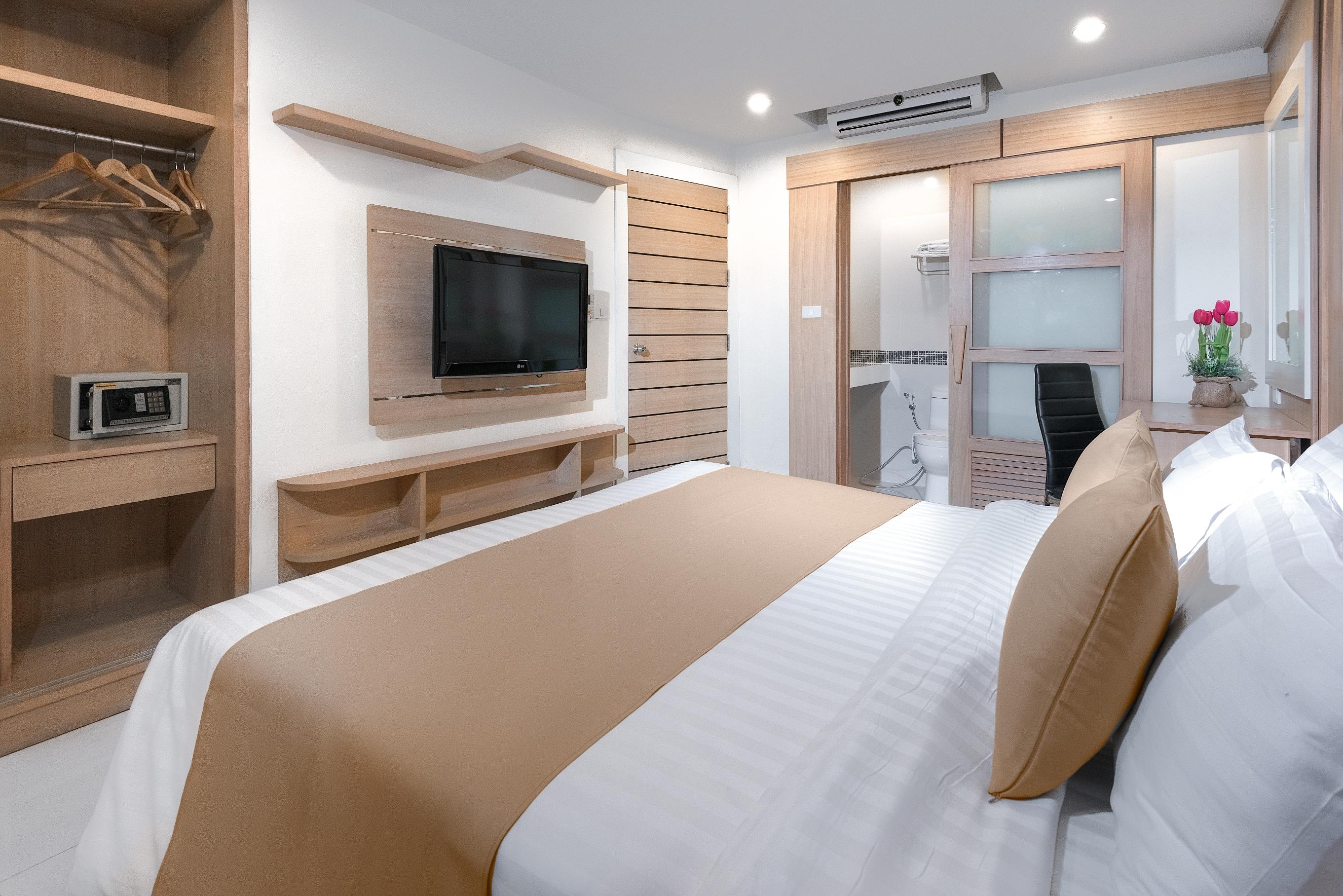The Allano Hotel Patong Extérieur photo